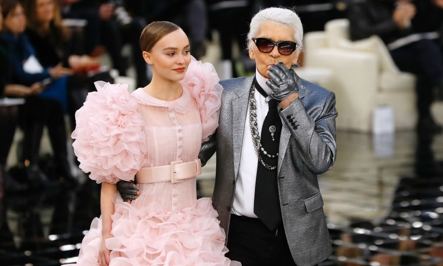 Lily-Rose Depp chia tay anh 2