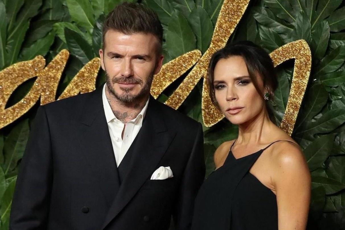 Vo chong Beckham noi tieng van khong cuu noi cong ty thoi trang hinh anh