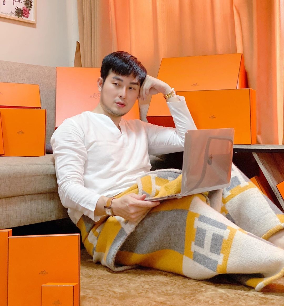 trao luu quan chan anh 8