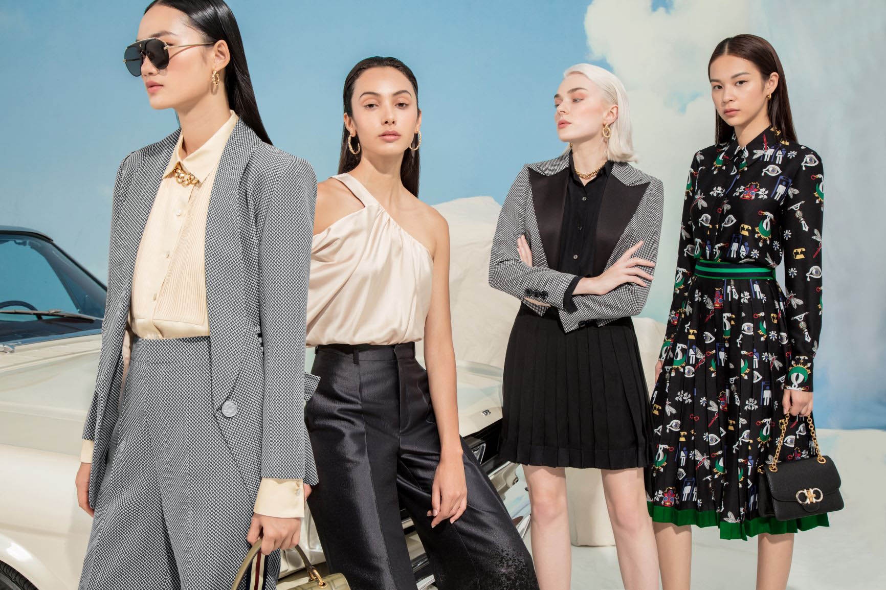 do cua nha thiet ke Viet anh 1