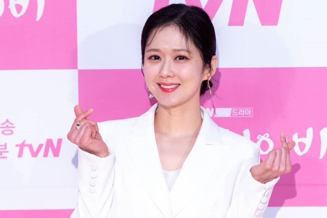 Jang Nara xuat hien voi lan da em be o tuoi 39 hinh anh
