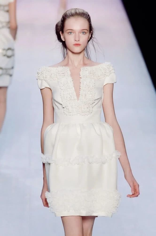 nguoi mau dep nhu thien than anh 21