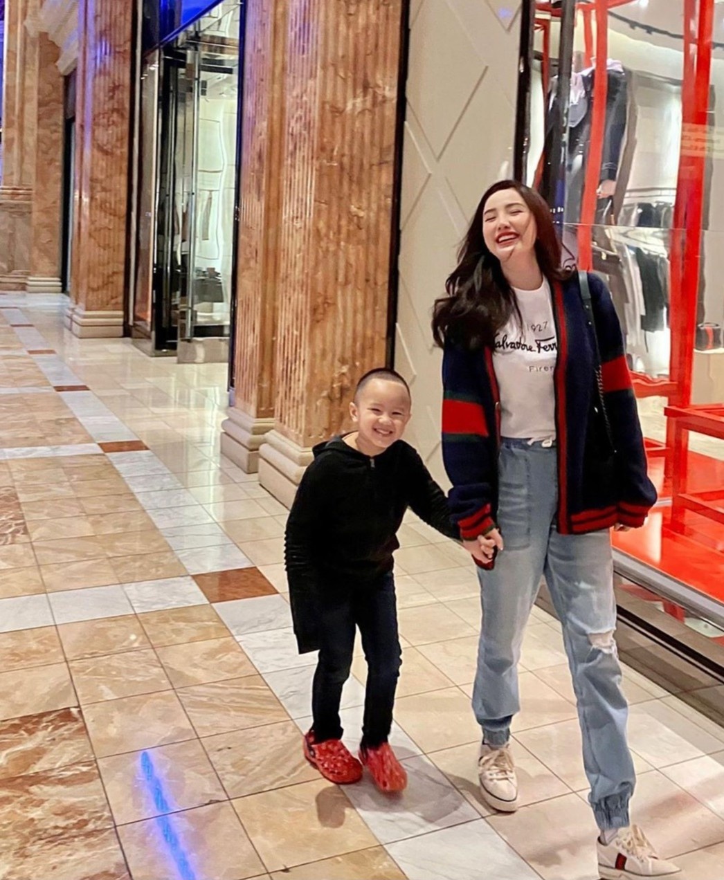 Bao Thy mac do hieu anh 6