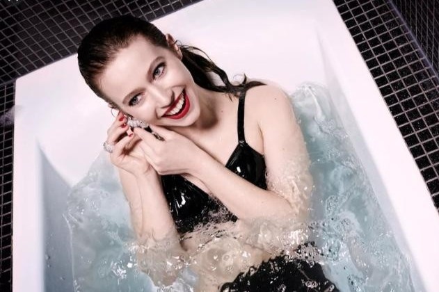 Tam nuoc nong giup ban giam can? hinh anh