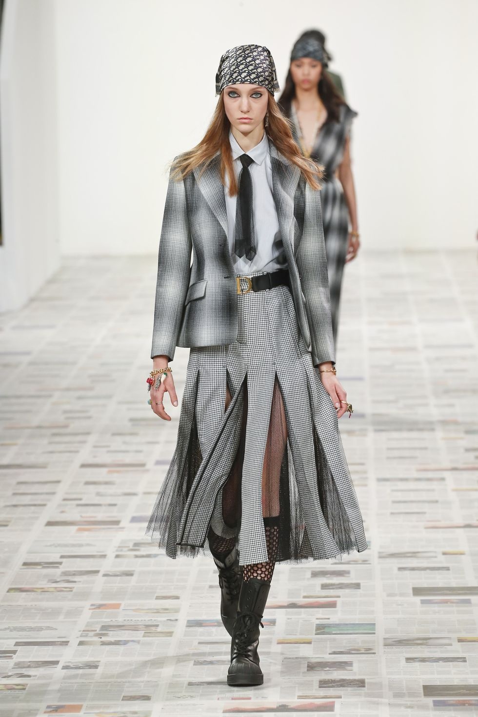 xu huong thoi trang 2020 anh 2