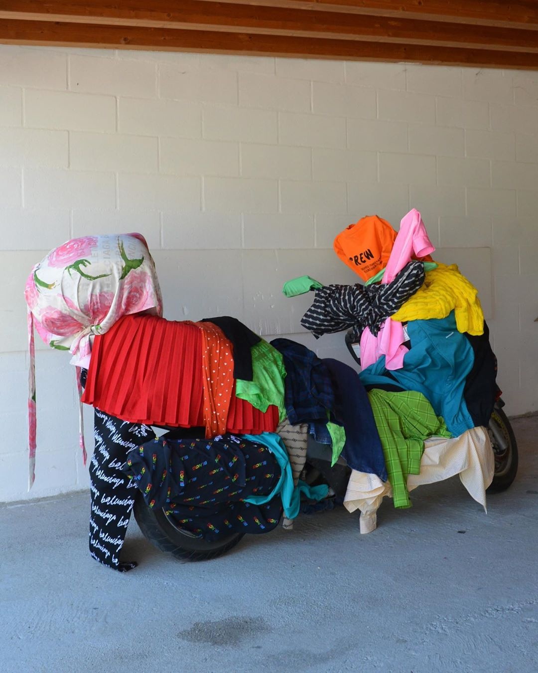 balenciaga dao nhai anh 2