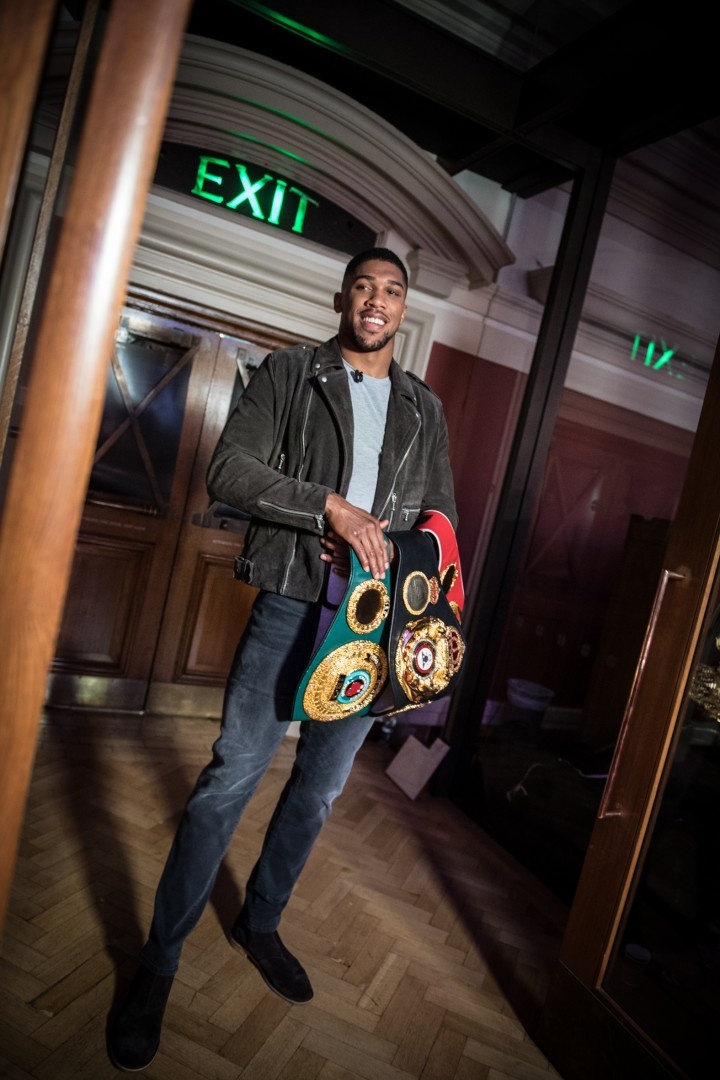 van dong vien mac dep anh 29