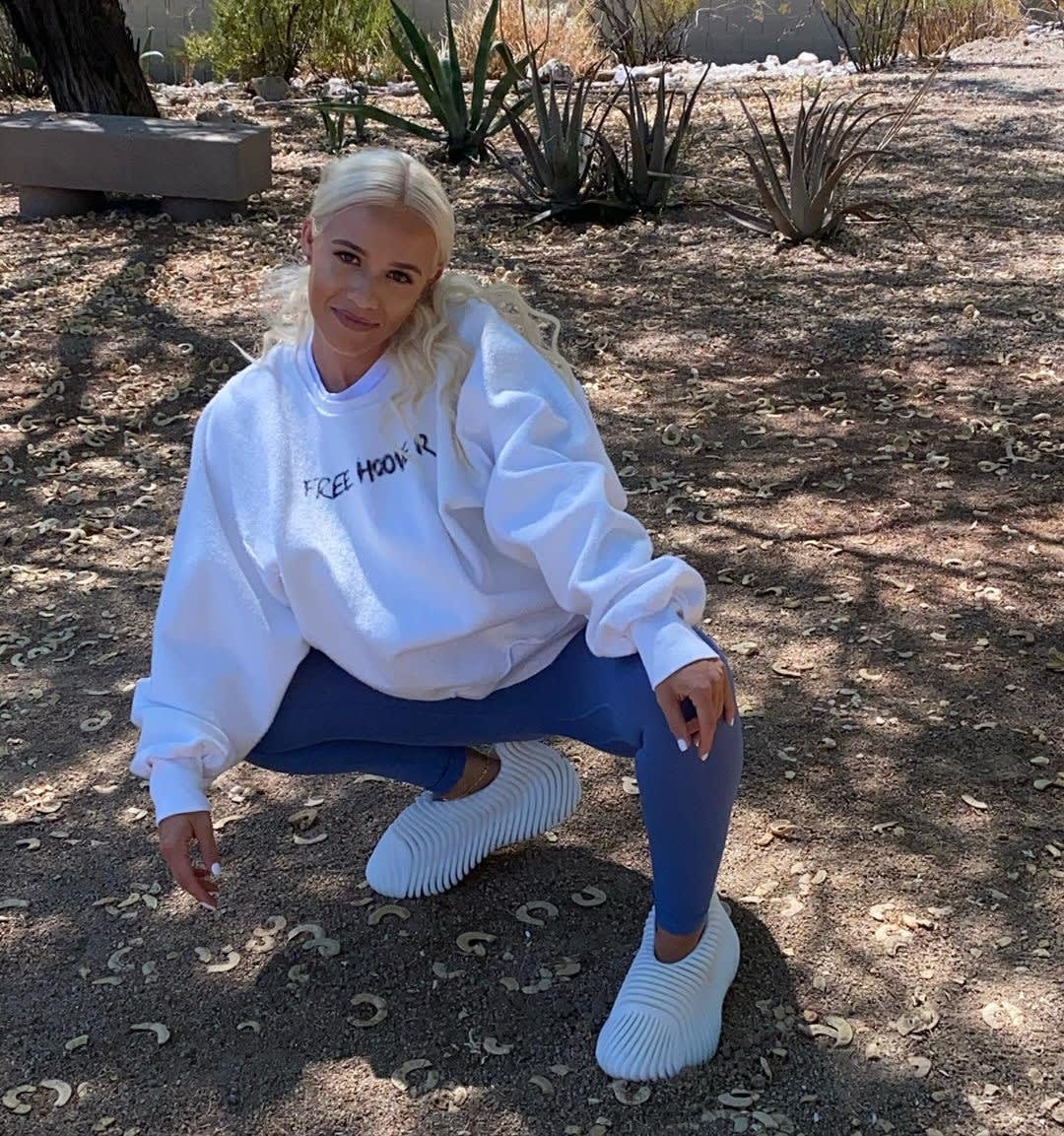 giày yeezy mới  ảnh 3 giay yeezy moi anh 3