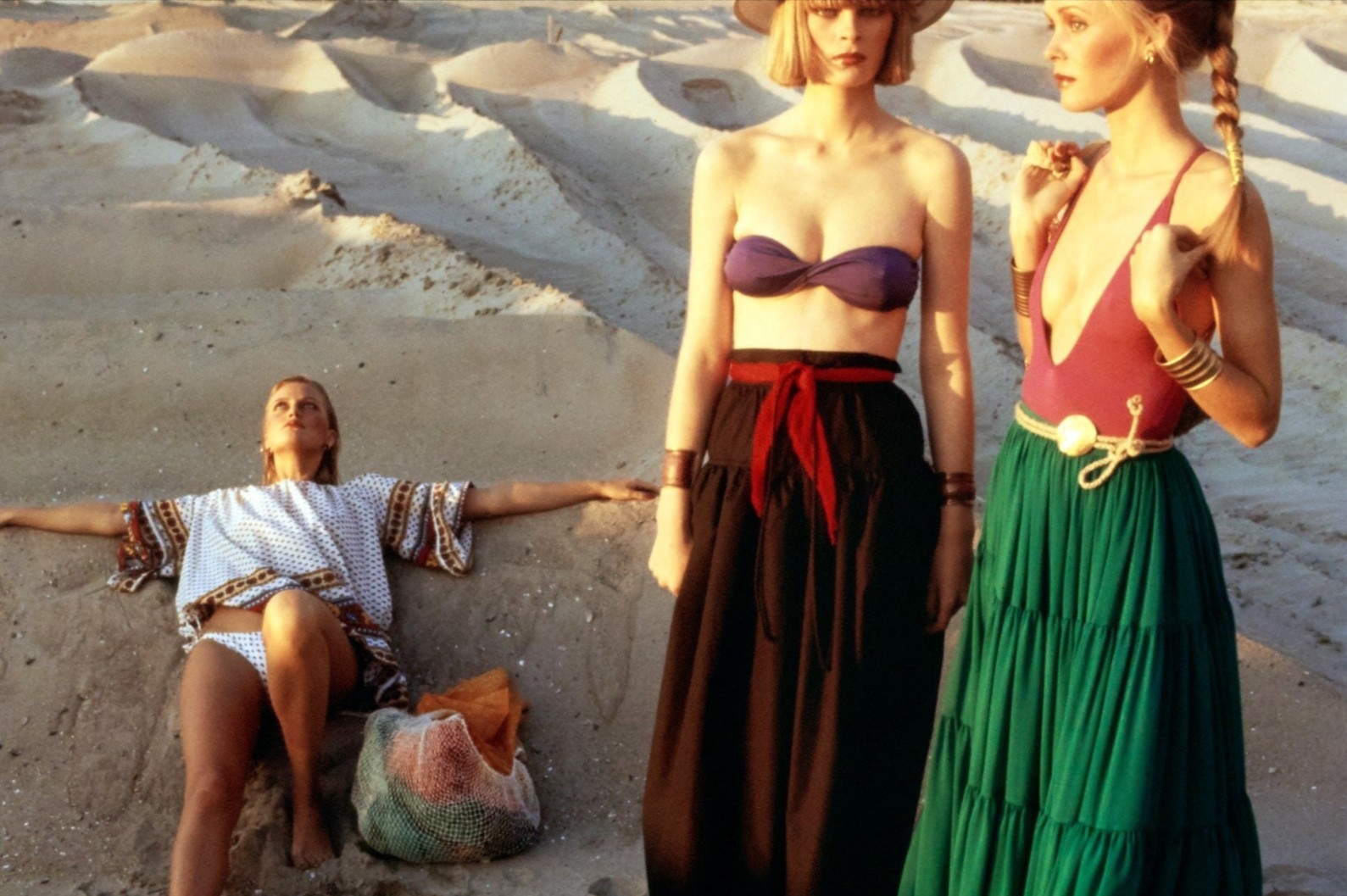 mac bikini ra duong anh 1