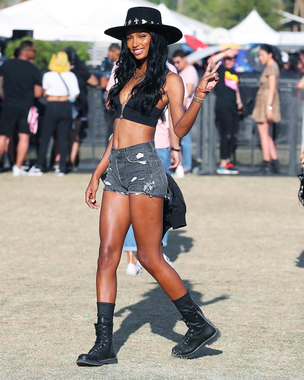 mac bikini ra duong anh 8