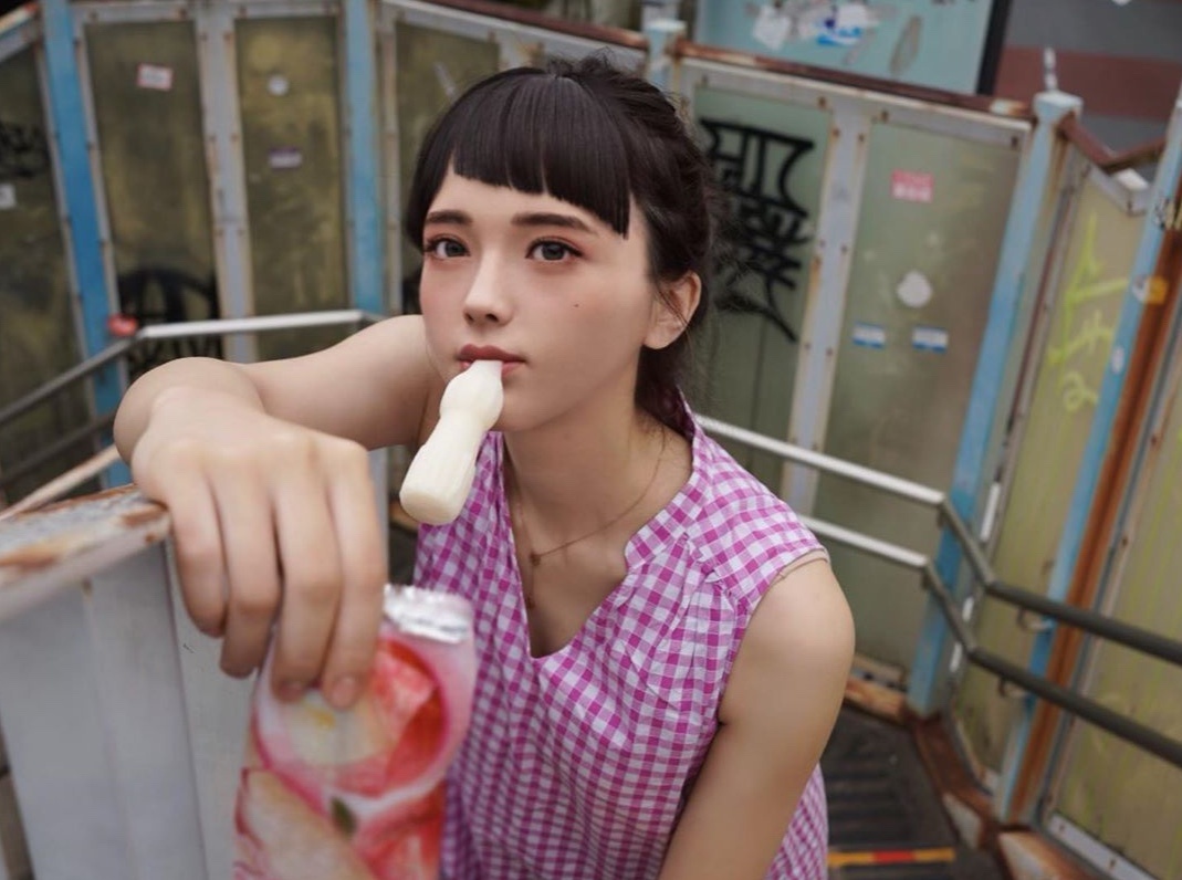 4 nguoi mau robot Nhat Ban kiem nhieu tien hinh anh