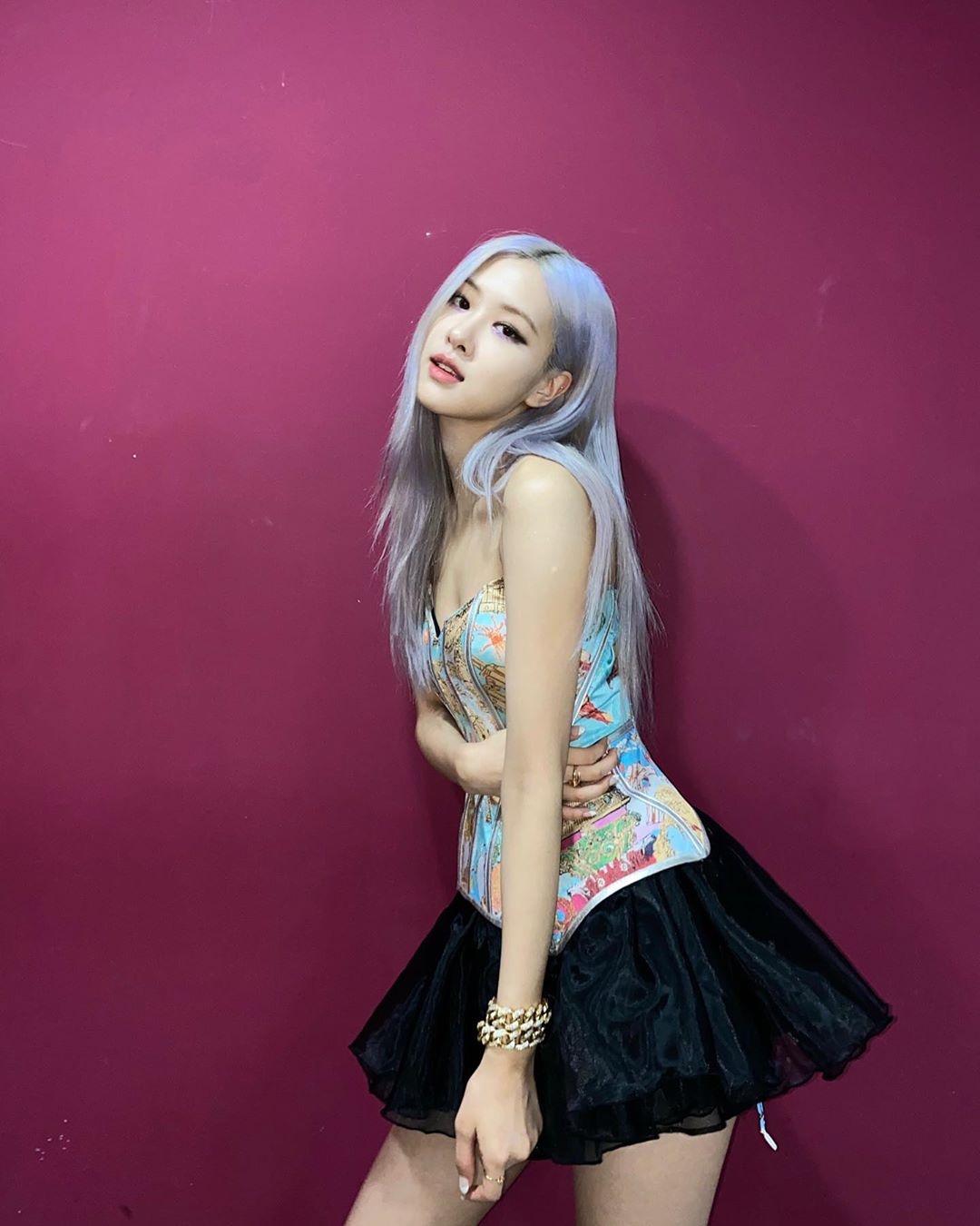 Rosé mặc váy khoe ngực ảnh 6 Rose mac vay khoe nguc anh 6