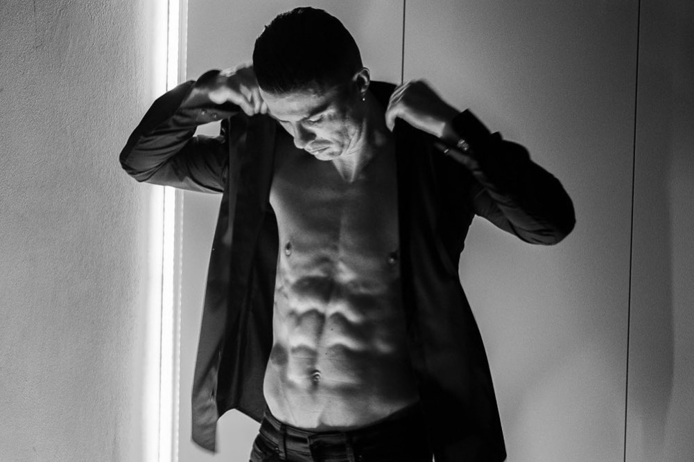 Bi quyet giup Ronaldo giu duoc co bung 6 mui hinh anh