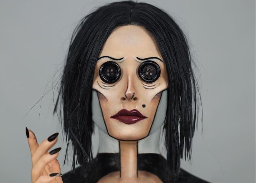 Co gai noi tieng voi tai hoa trang thanh nhan vat hoat hinh hinh anh