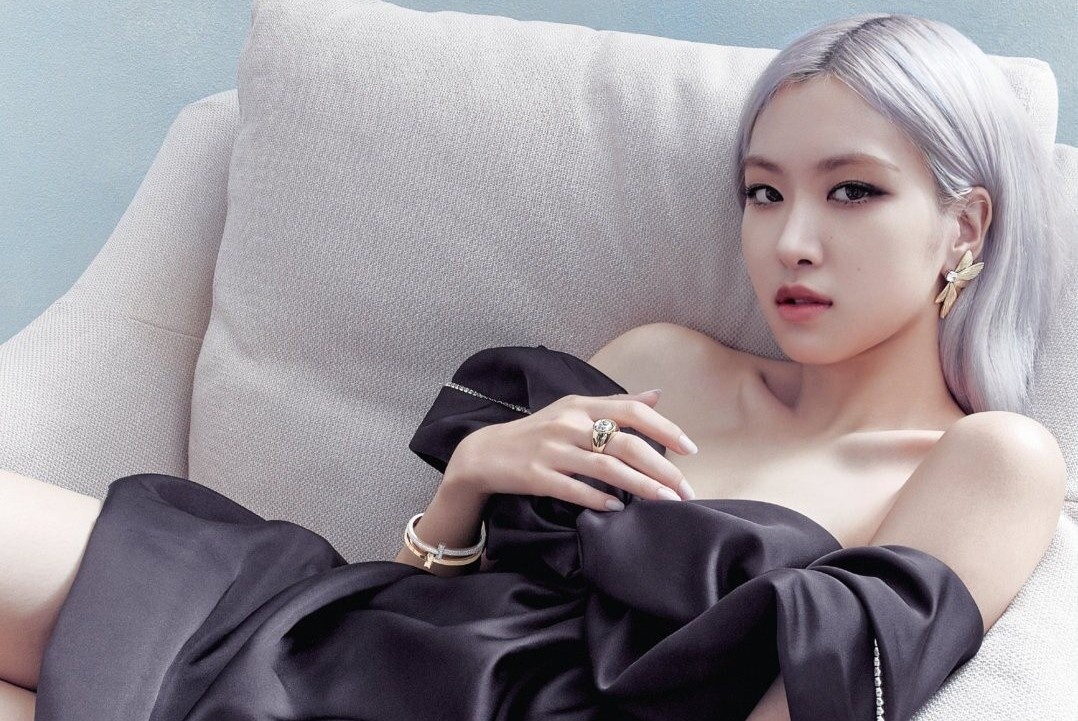 Vuot G-Dragon, Rose hien la than tuong Han mac dep nhat hinh anh