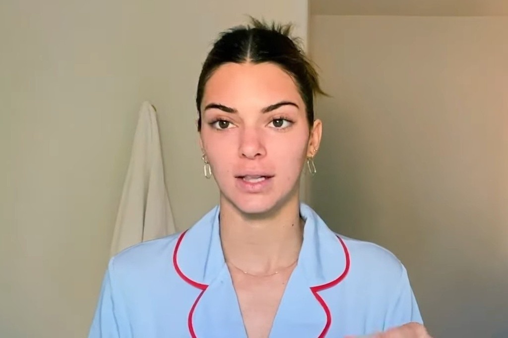 Mat moc cua Kendall Jenner nhan nhieu loi khen hinh anh