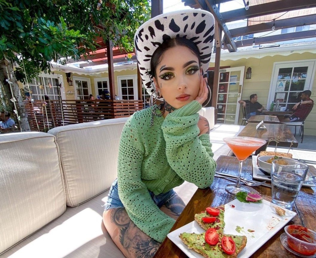 nguoi mau xam hinh anh 11