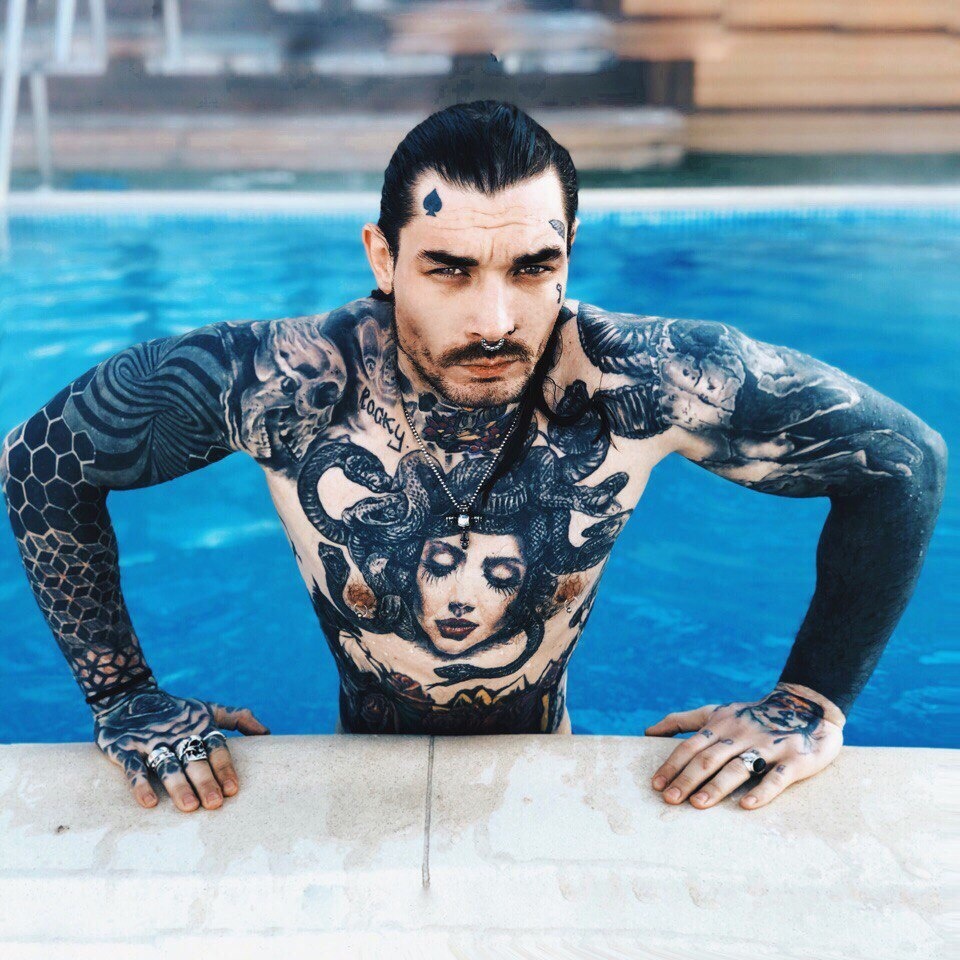 nguoi mau xam hinh anh 2