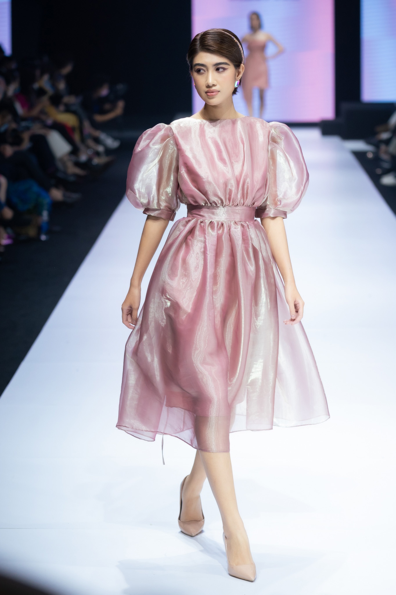 NTK Hoang Minh Ha anh 9