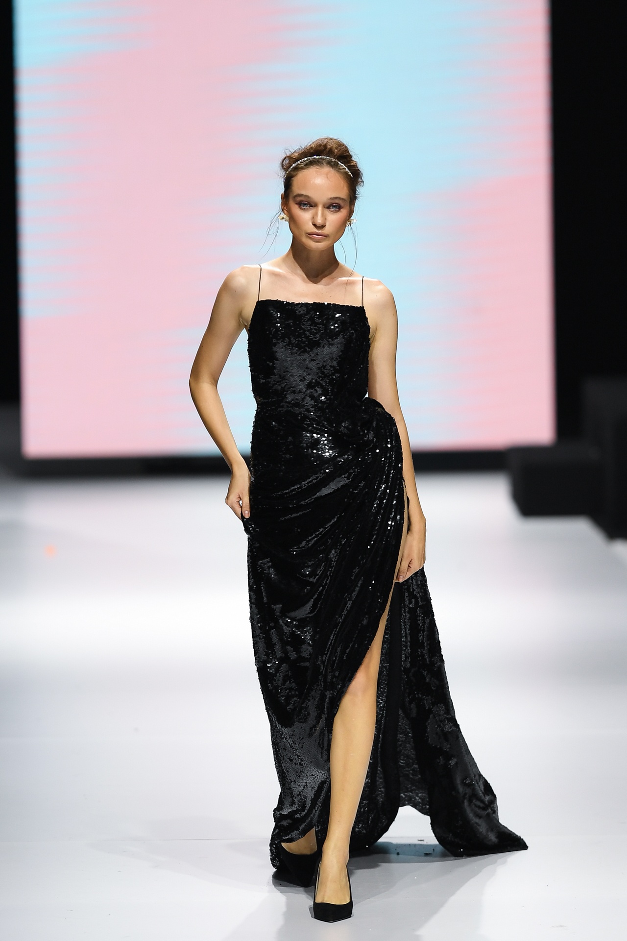 NTK Hoang Minh Ha anh 18