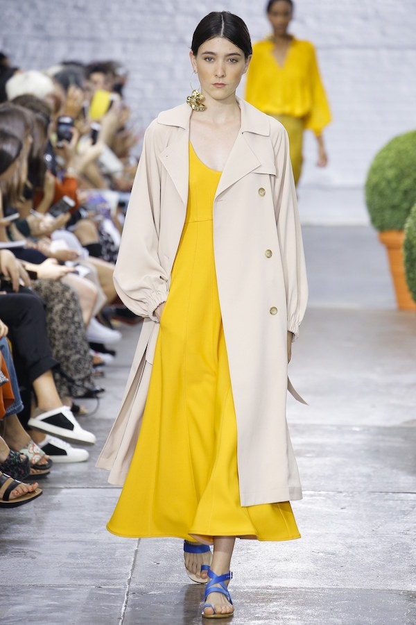 mac do theo tong mau 2021 anh 3