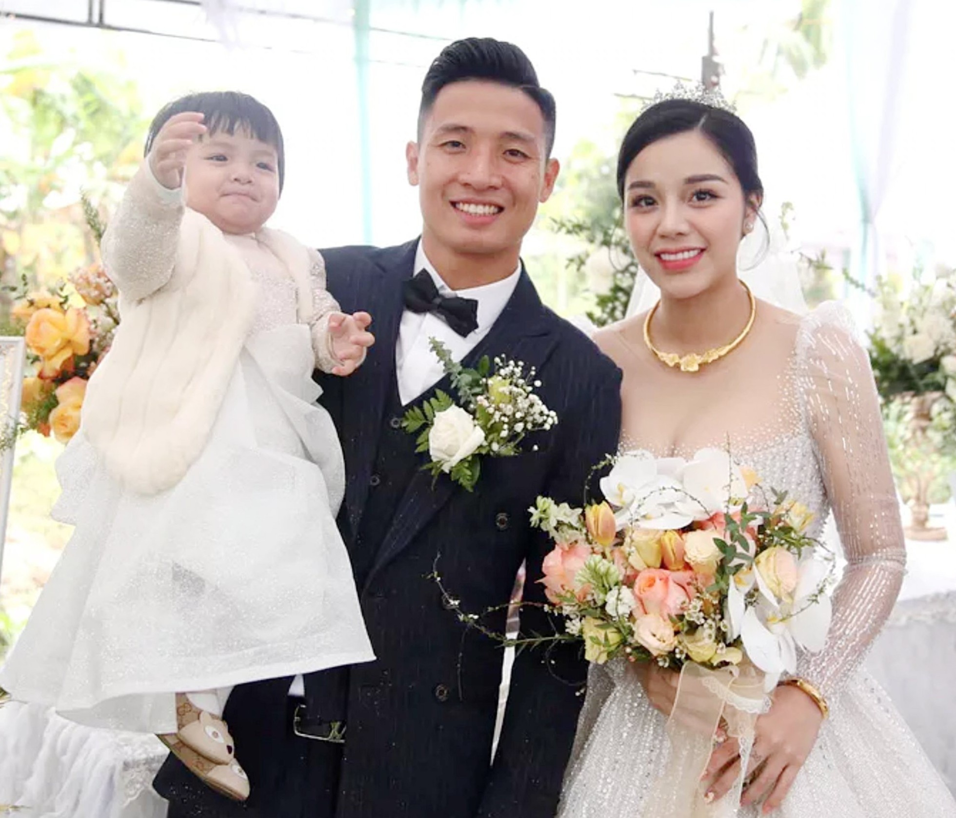 Bùi Tiến Dũng cưới ảnh 1 Bui Tien Dung cuoi anh 1