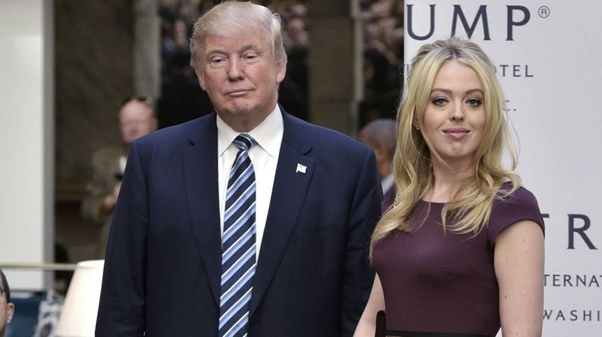 con gai Donald Trump anh 11