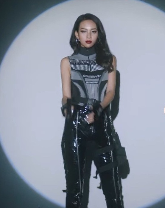 Phi Phuong Anh ra MV anh 3