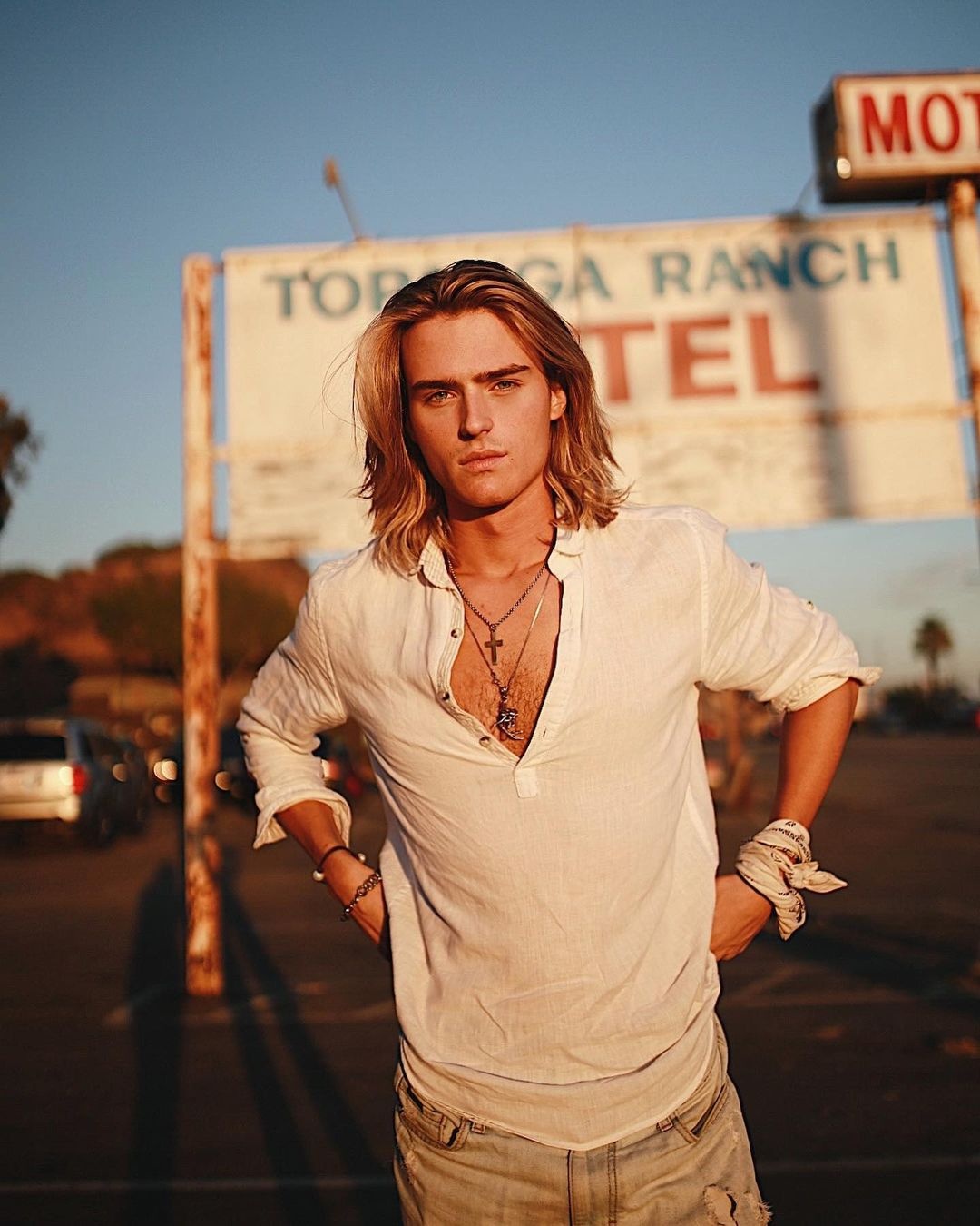 nam người mẫu để tóc dài ảnh 7 nam nguoi mau de toc dai anh 7