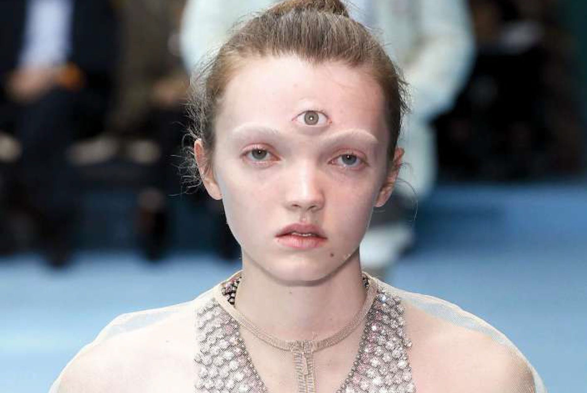 5 nguoi mau co ve dep vuot chuan muc hinh anh