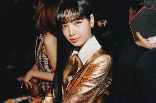 Dan sao chau A hop tac voi hang Prada hinh anh