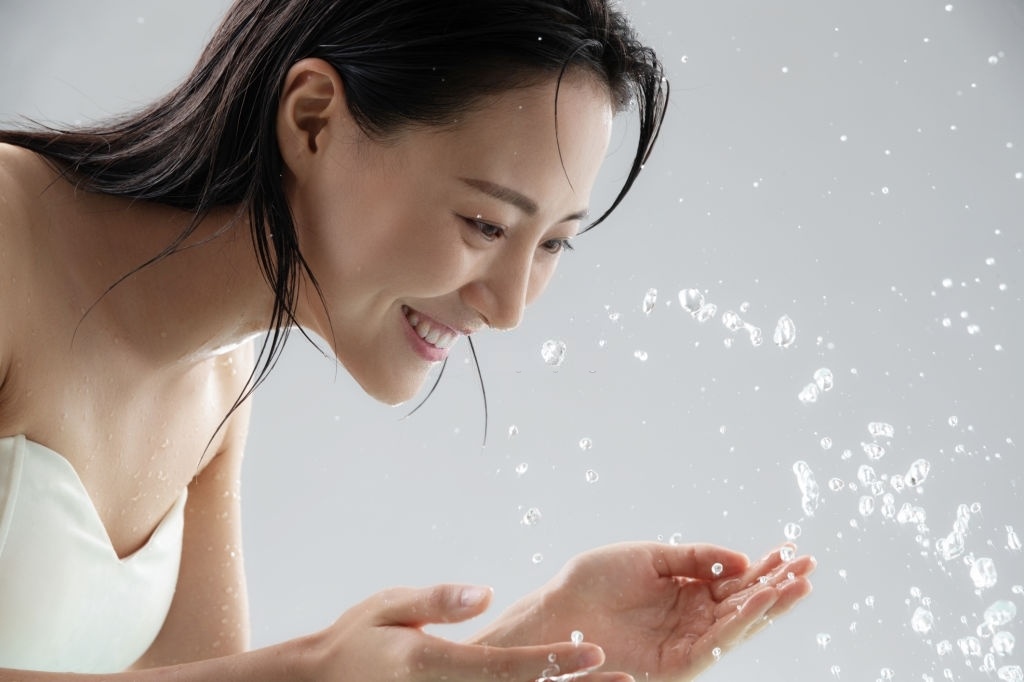 cach rua mat dung anh 1