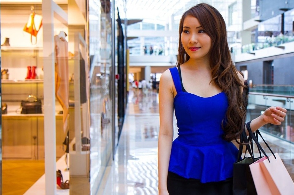 Nguoi giau Trung Quoc mua nhung loai do hieu nao? hinh anh