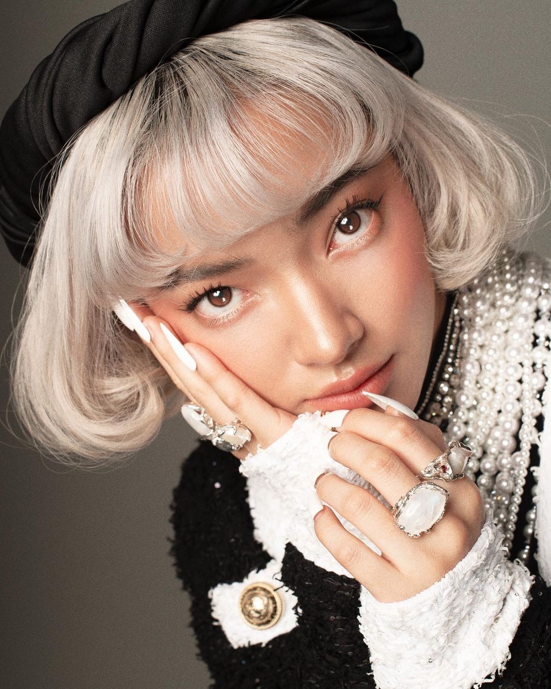 sao Viet tuoi suu anh 4