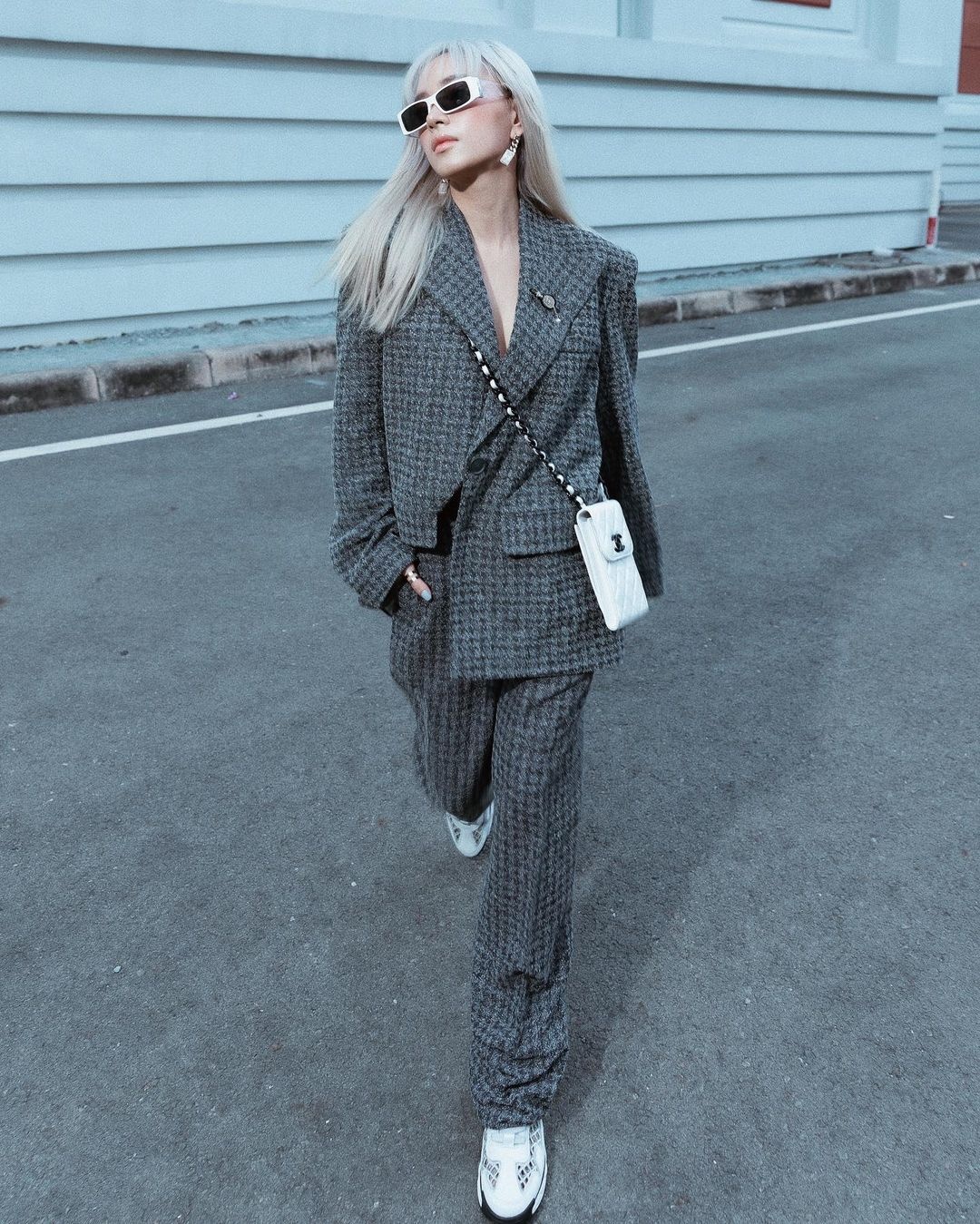 sao Viet tuoi suu anh 5