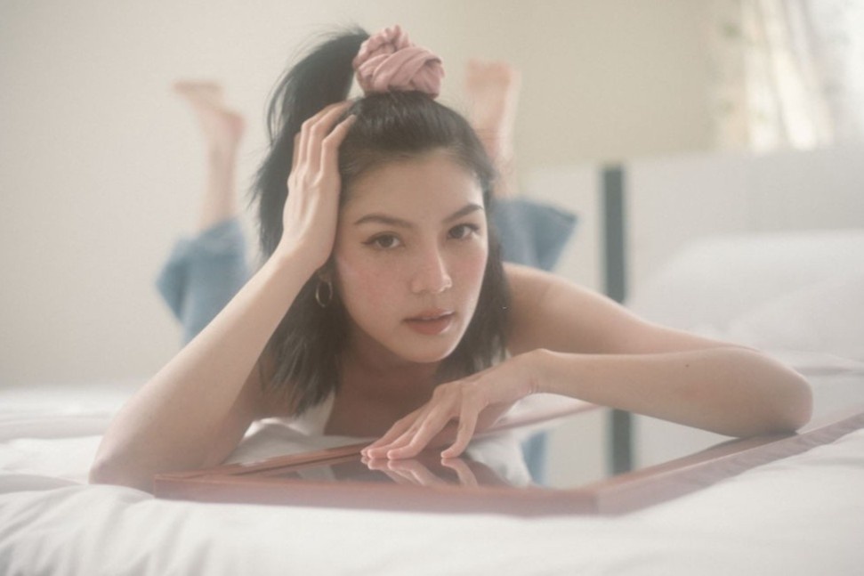 Vi sao ban nen thao trang suc truoc khi ngu? hinh anh