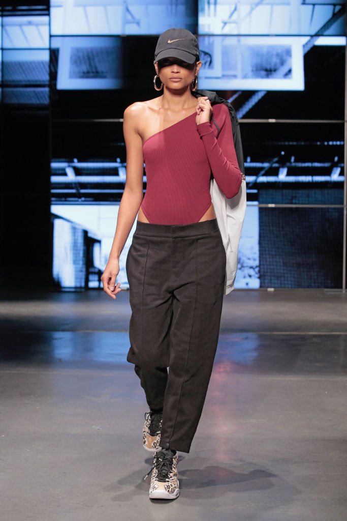 mac do khoet hong anh 8