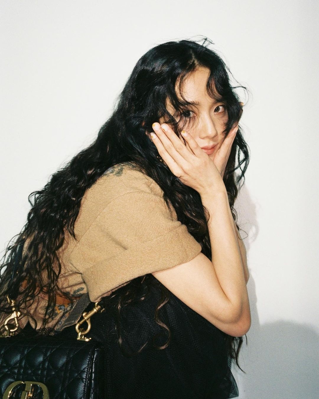 Jisoo lam dai su Dior anh 3