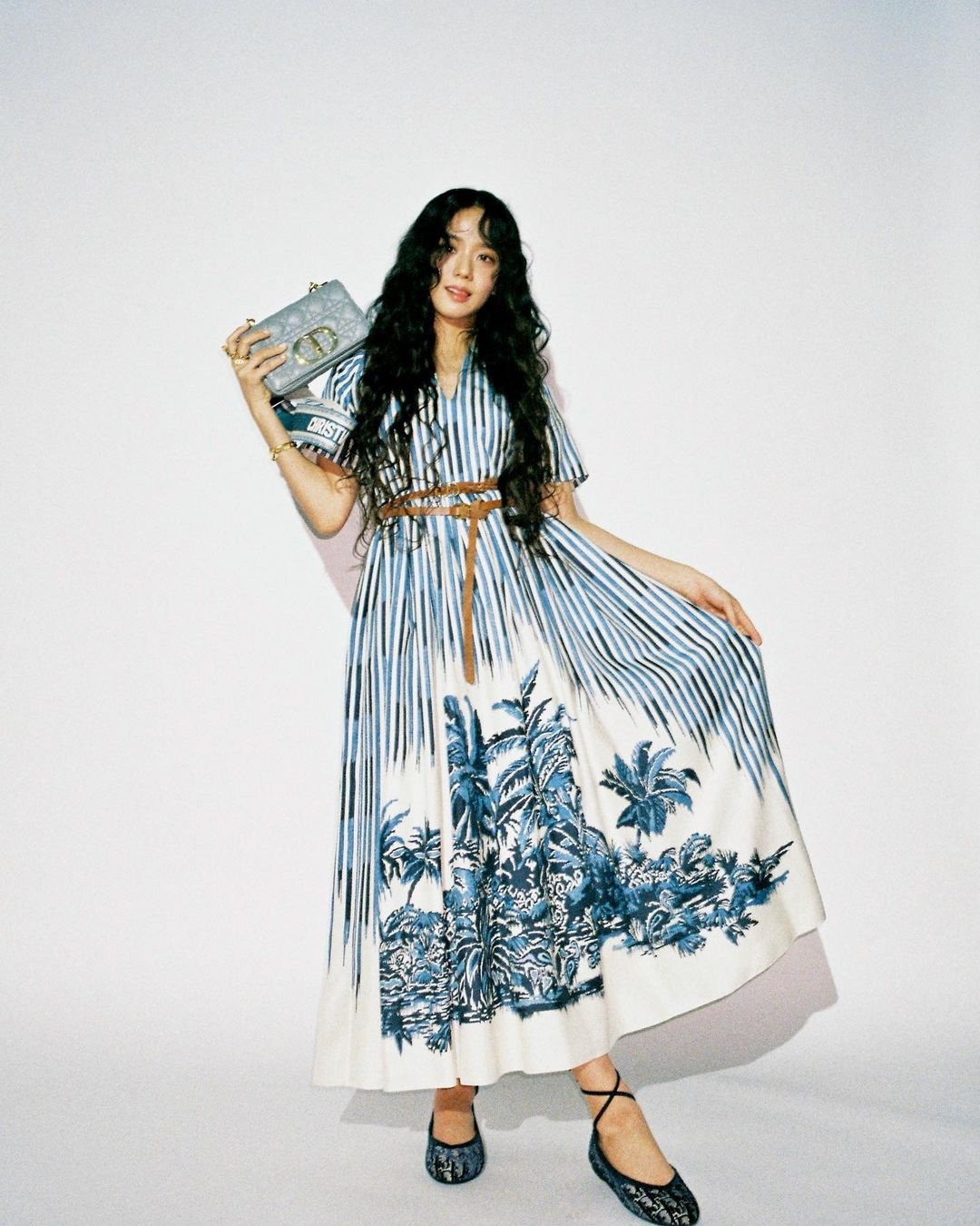 Jisoo lam dai su Dior anh 4