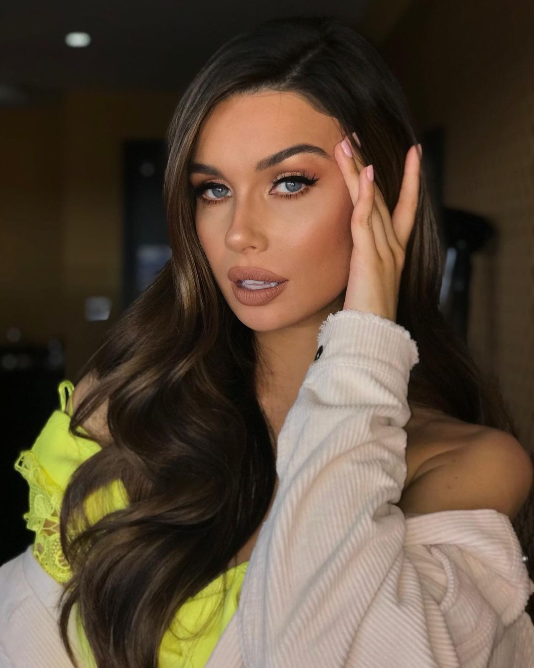 ban gai cau thu anh 13