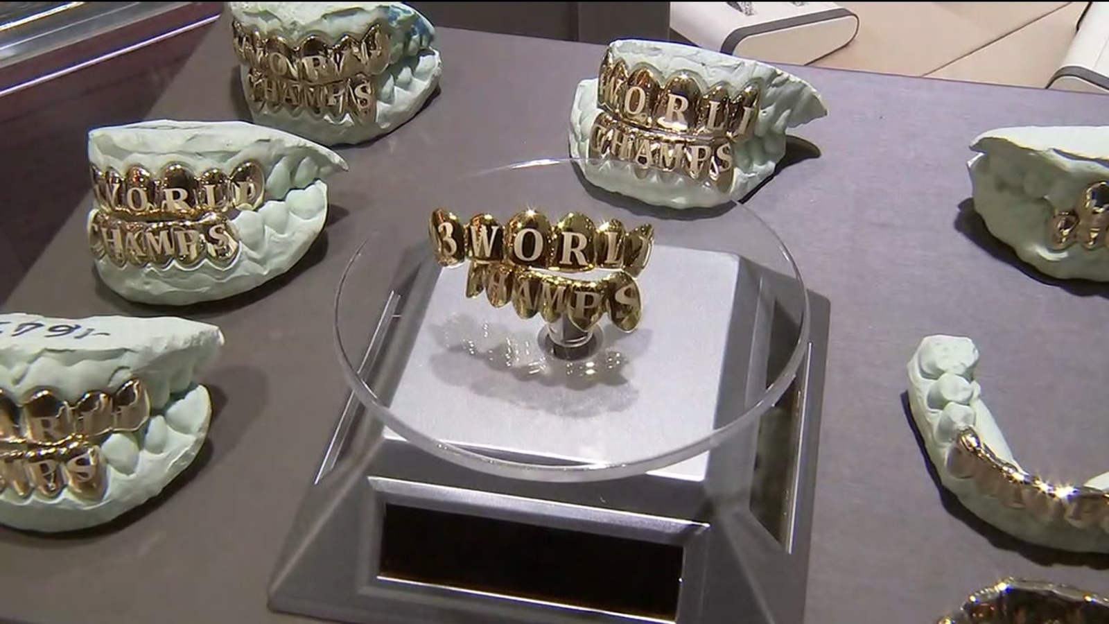 johnny dang la ai anh 8