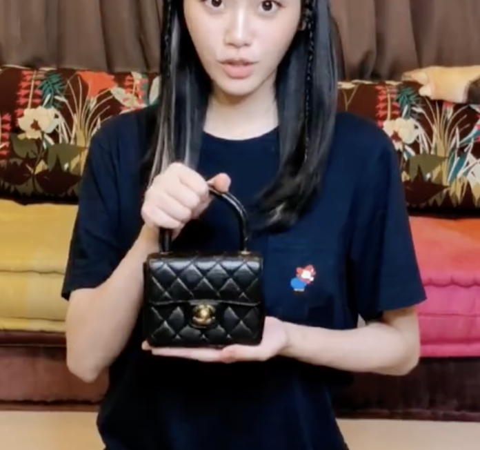 nguoi mau He Mong Dao anh 5