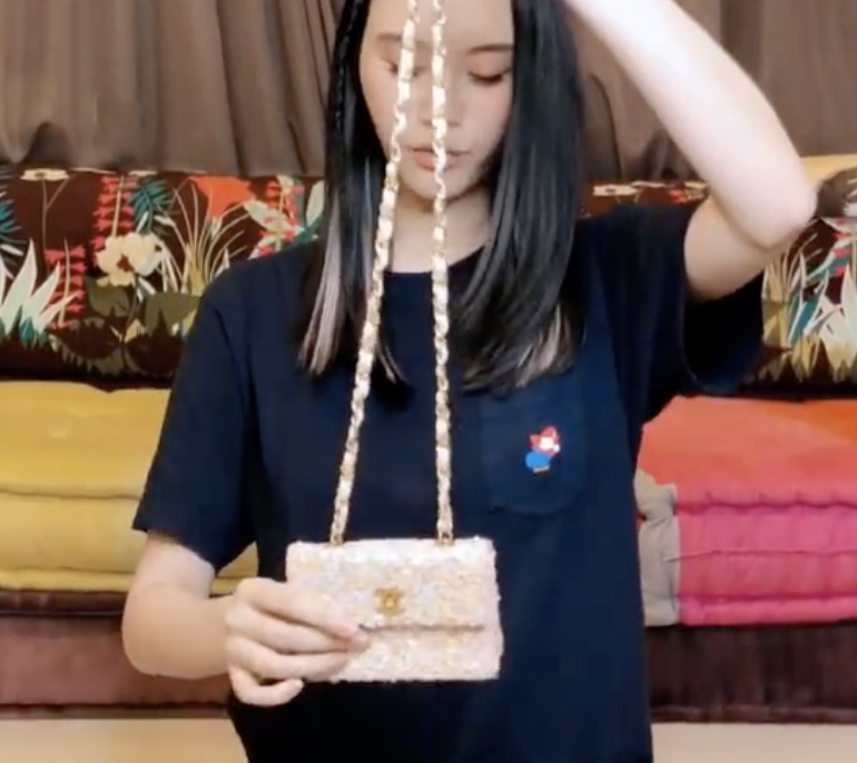 nguoi mau He Mong Dao anh 7