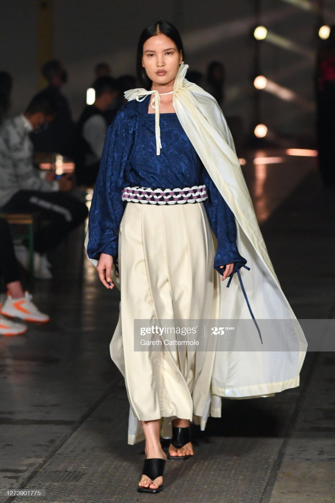 nguoi mau viet anh 27