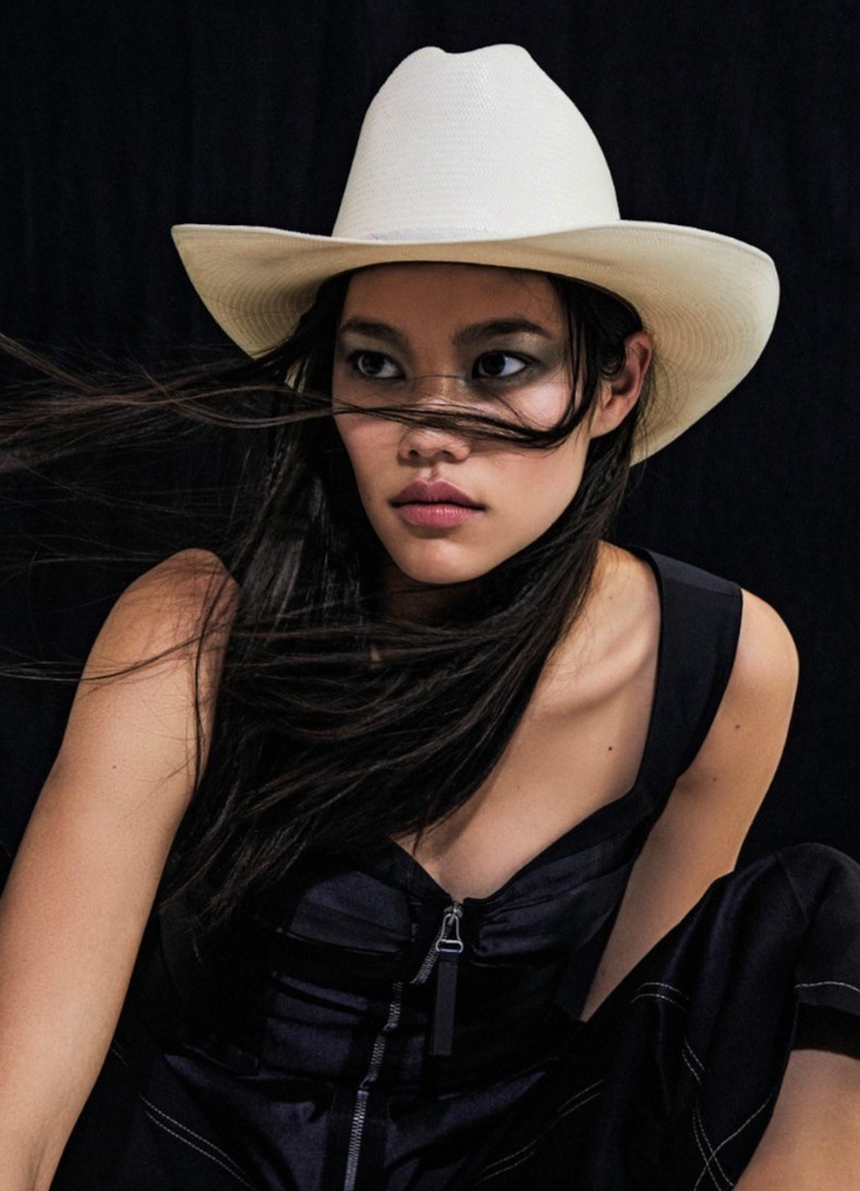 nguoi mau Viet anh 3