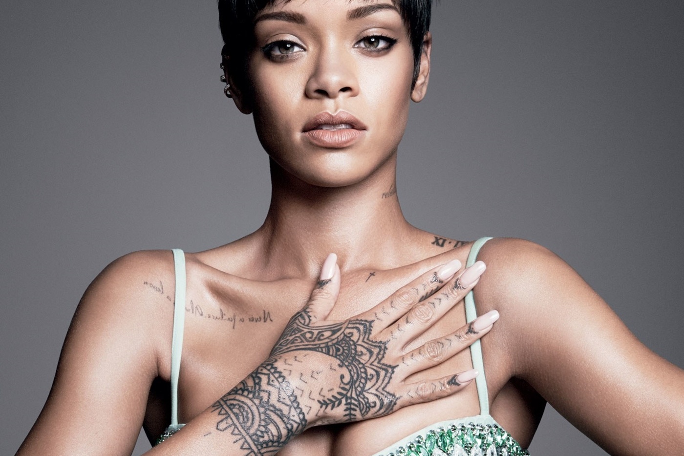 hình xăm của rihanna ảnh 4 hinh xam cua rihanna anh 4