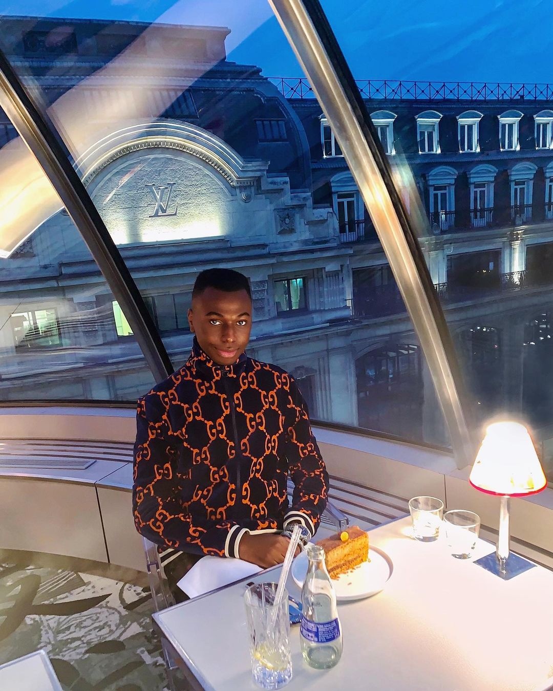 con trieu phu anh 12