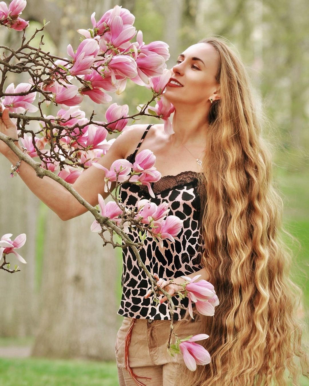 nguoi mau toc dai anh 10