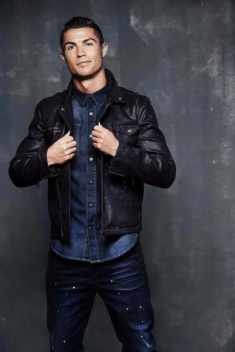 cầu thủ làm người mẫu ảnh 1 cau thu lam nguoi mau anh 1