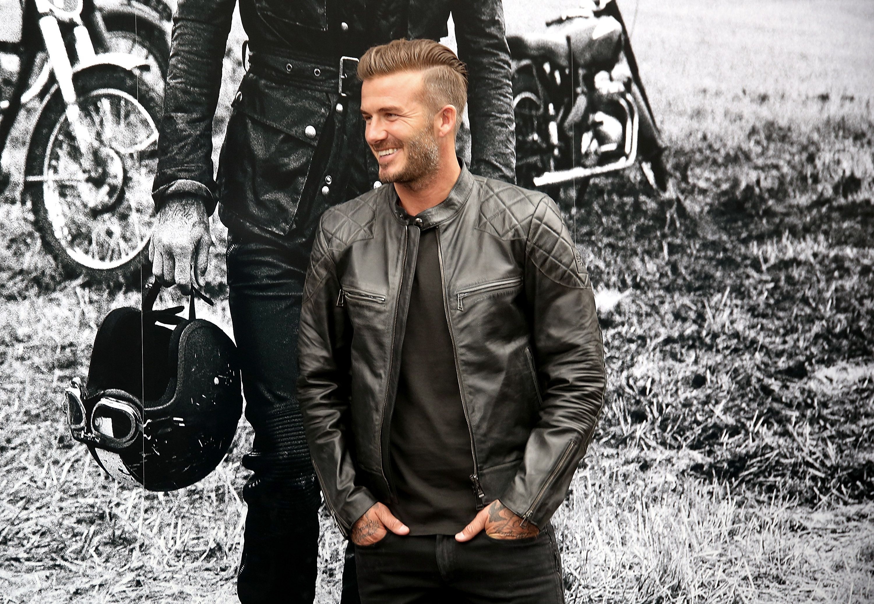 cau thu lam nguoi mau anh 5